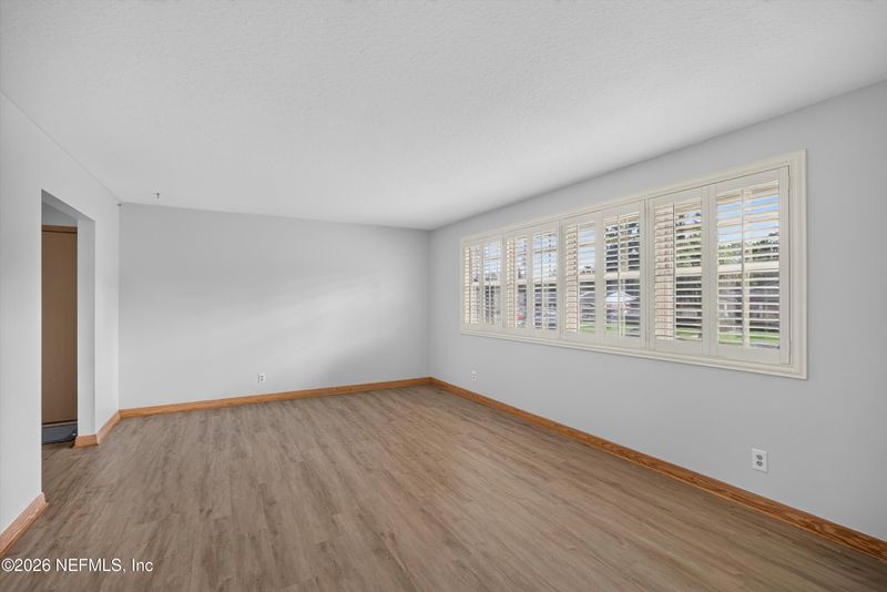 1834 Memory Ln, Jacksonville, FL 32210