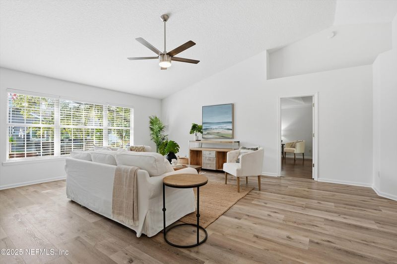 1838 Cardinal Ct, Jacksonville Beach, FL 32250