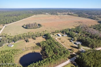 18401 Broken Arrow Rd, Hilliard, FL 32046