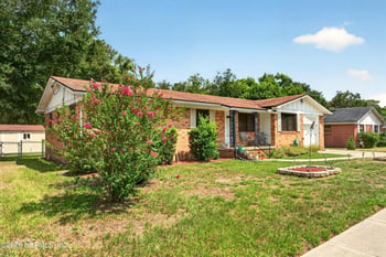 1847 Grove Park Dr, Orange Park, FL 32073