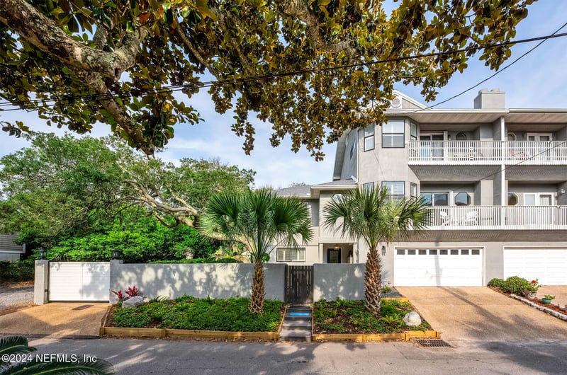 1850 Beach Ave, Atlantic Beach, FL 32233