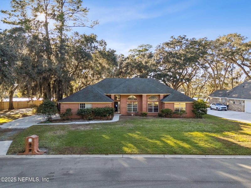 1850 Waterbury Ln, Fleming Island, FL 32003
