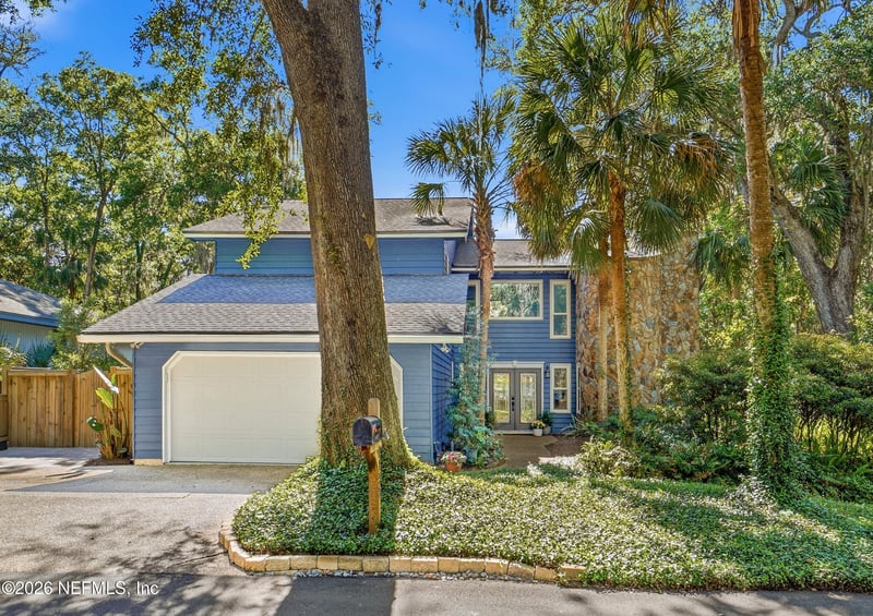 1852 Hickory Ln, Atlantic Beach, FL 32233