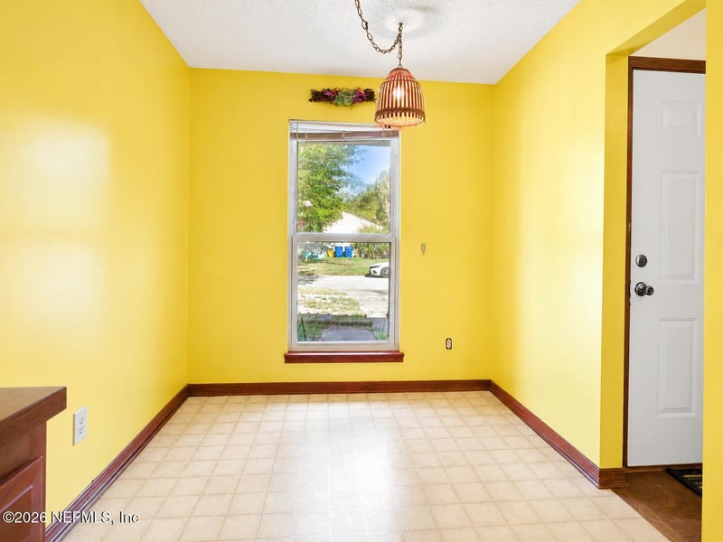 1855 Oak Water Dr, Jacksonville, FL 32225
