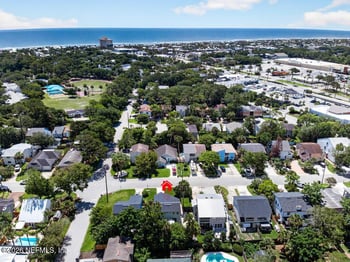186 Pine St, Atlantic Beach, FL 32233