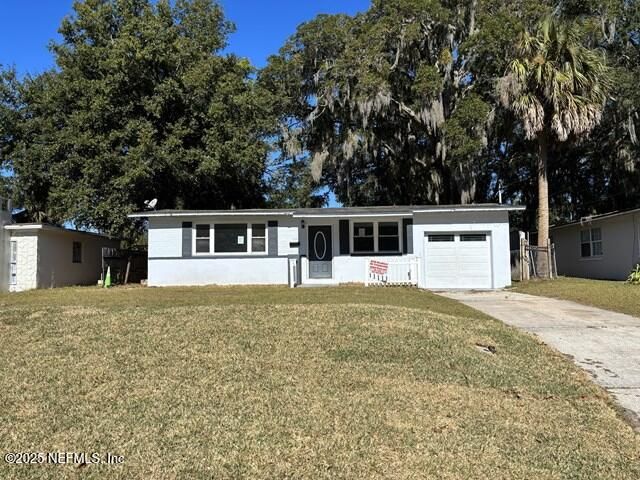 1861 Embassy Dr, Jacksonville, FL 32207