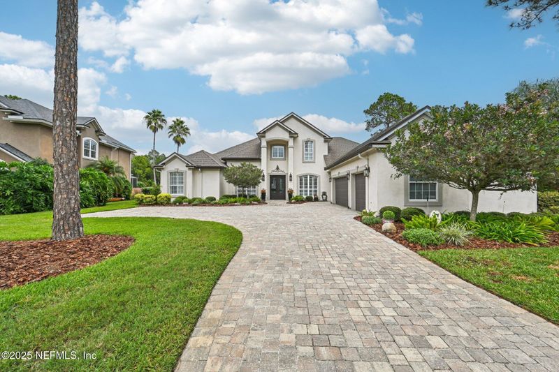 1868 Commodore Point Dr, Fleming Island, FL 32003