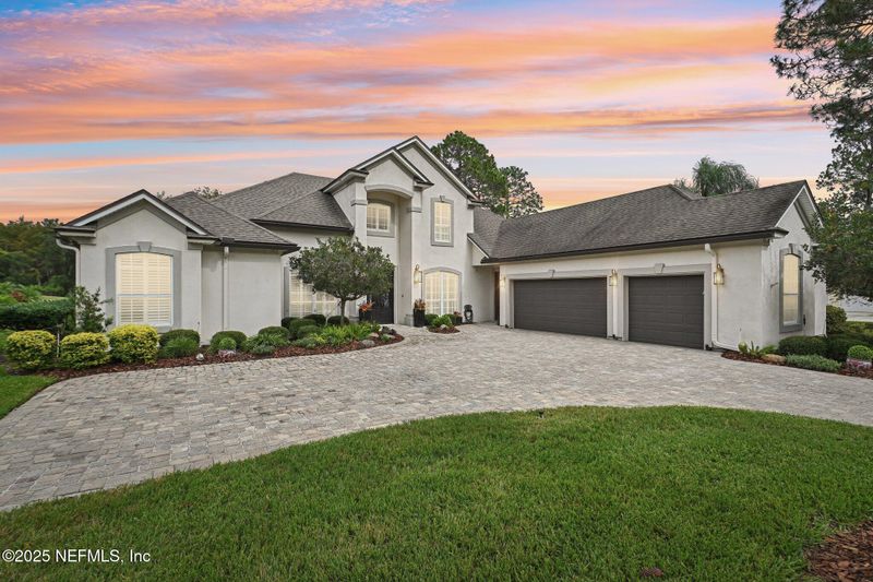 1868 Commodore Point Dr, Fleming Island, FL 32003