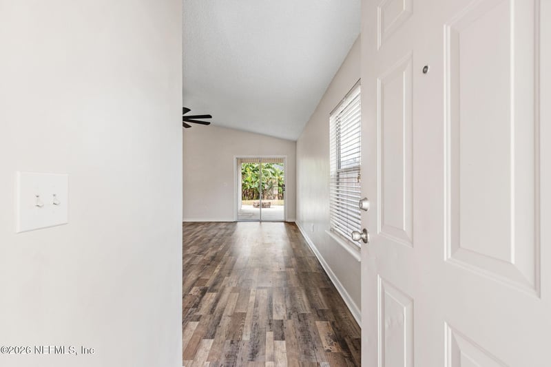 1868 Pineta Cove Dr, Middleburg, FL 32068