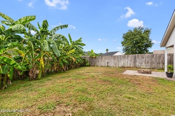 1868 Pineta Cove Dr, Middleburg, FL 32068