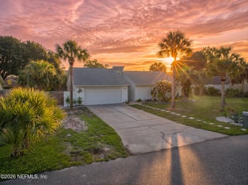 1869 Sea Oats Dr, Atlantic Beach, FL 32233
