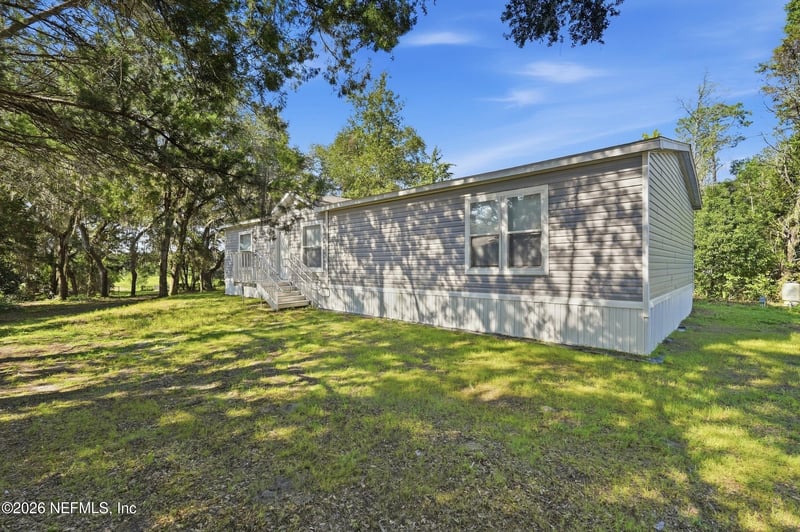 187 Lakeview Dr, Melrose, FL 32666