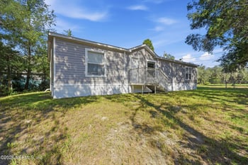 187 Lakeview Dr, Melrose, FL 32666