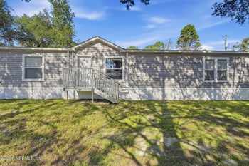 187 Lakeview Dr, Melrose, FL 32666