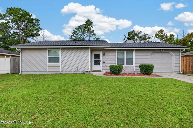 1870 Shannon Lake Dr, Middleburg, FL 32068