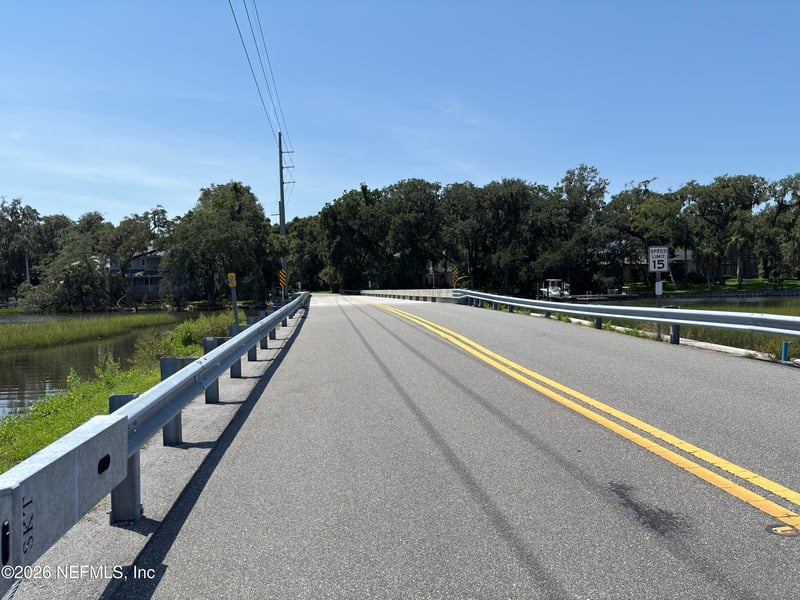 1871 Kings Rd, Jacksonville Beach, FL 32250