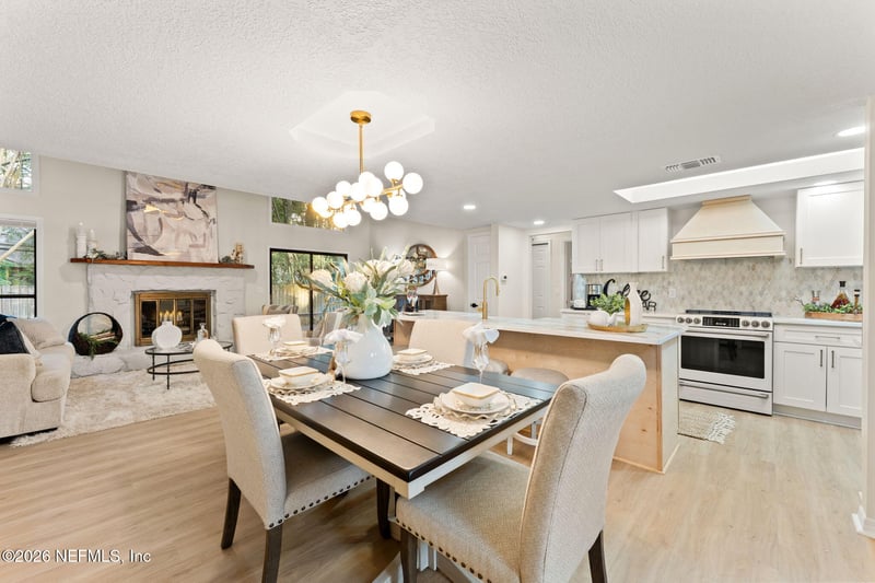 1875 Live Oak Ln, Atlantic Beach, FL 32233