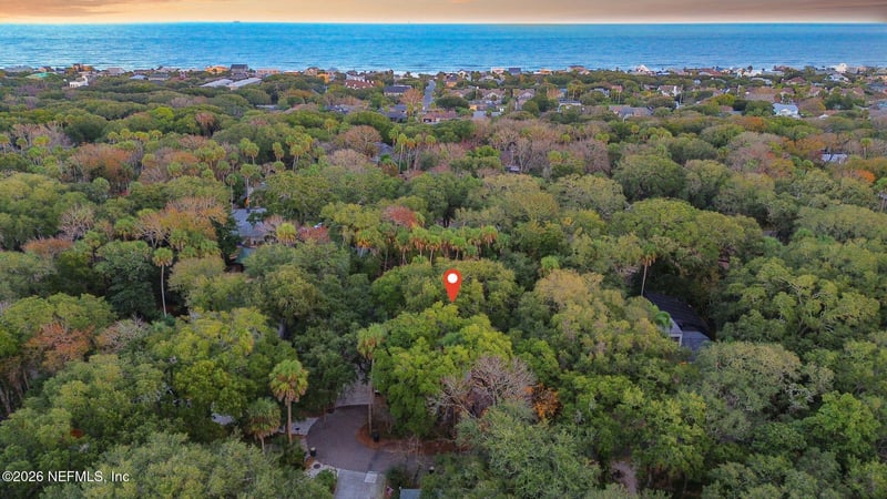 1875 Live Oak Ln, Atlantic Beach, FL 32233
