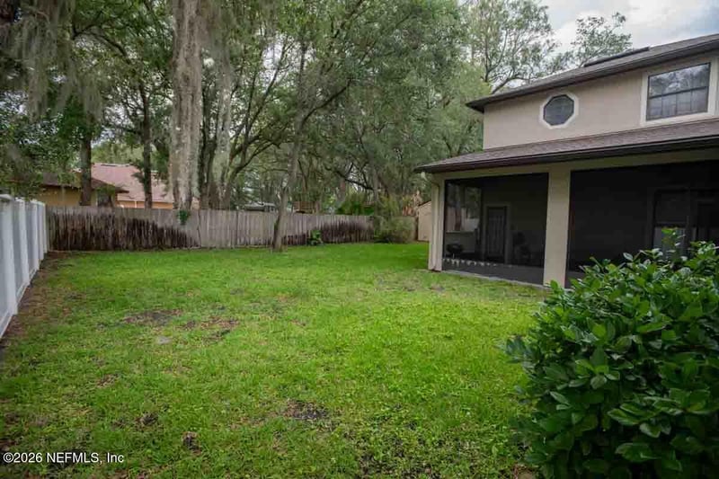 1876 Oakchime Dr, Orange Park, FL 32065