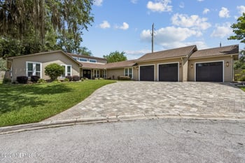 1877 Christopher Point Rd S, Jacksonville, FL 32217