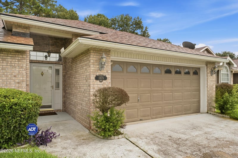 1879 Sunchase Ct, Jacksonville, FL 32246