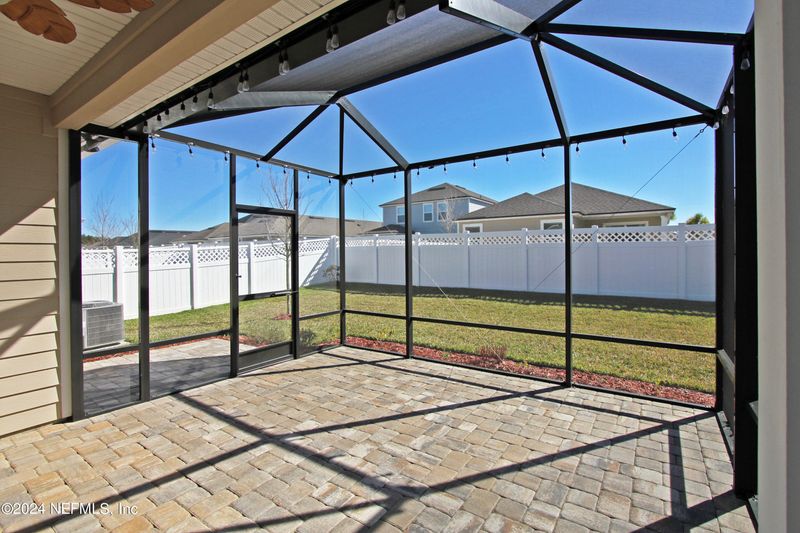 188 Creekmore Dr, St Augustine, FL 32092