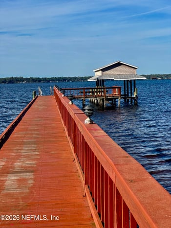 1884 Paradise Moorings Blvd, Middleburg, FL 32068