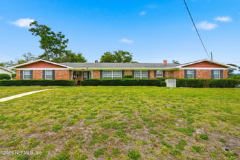 1884 Parkcrest Dr, Jacksonville, FL 32211