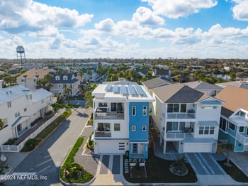 1886 Ocean Dr S, Jacksonville Beach, FL 32250