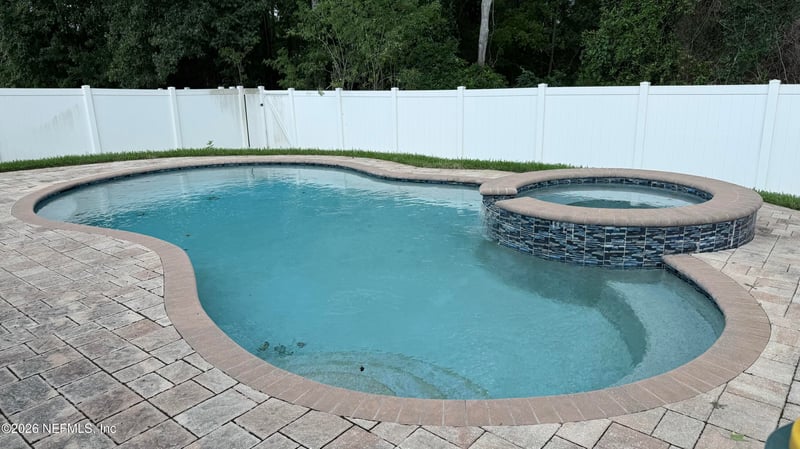 1887 Sunchase Ct, Jacksonville, FL 32246