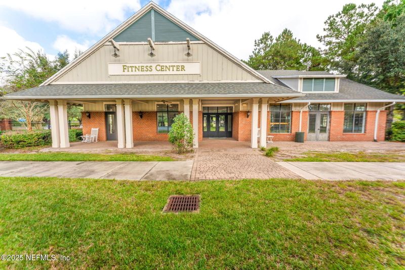 1888 Oakchime Dr, Orange Park, FL 32065