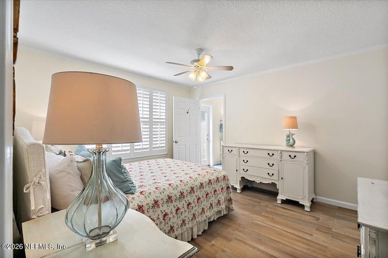 1890 Beach Ave, Atlantic Beach, FL 32233