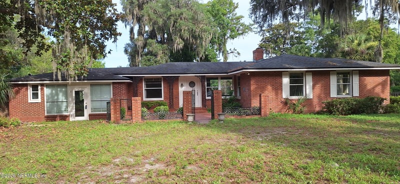 1900 E Holly Oaks Lake Rd E, Jacksonville, FL 32225