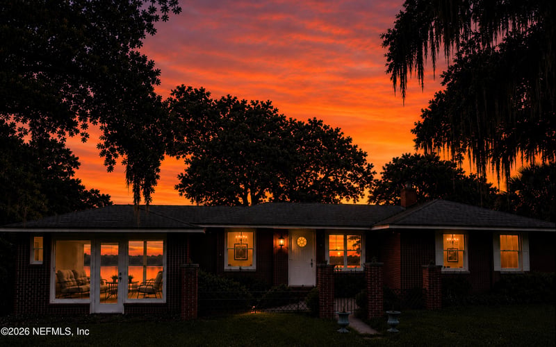1900 E Holly Oaks Lake Rd E, Jacksonville, FL 32225