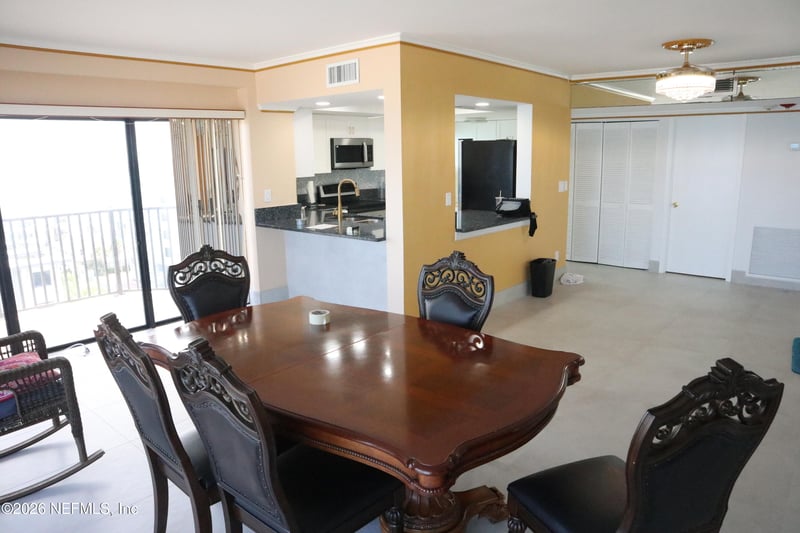 1901 1st St #806, Jacksonville Beach, FL 32250