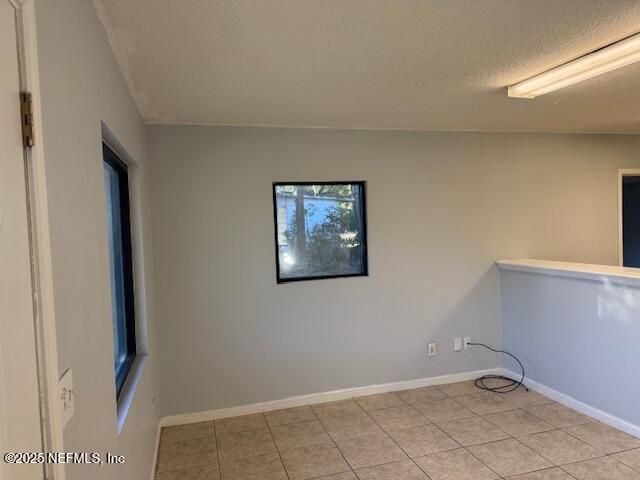 1902 Rogero Rd, Jacksonville, FL 32211