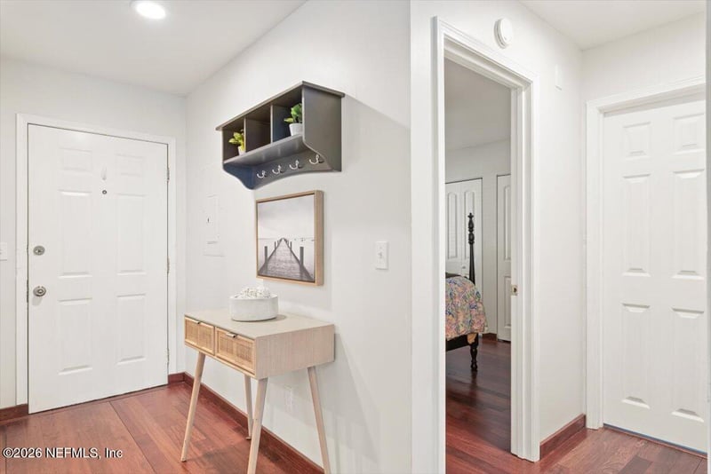 1909 University Blvd S #708, Jacksonville, FL 32216