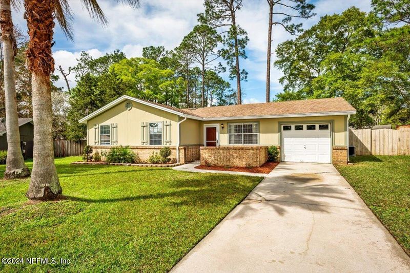 191 W Teakwood Cir, Middleburg, FL 32068