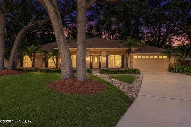 1911 St Marys Ct, Jacksonville, FL 32223