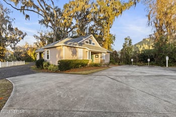 1924 Moorings Cir, Middleburg, FL 32068
