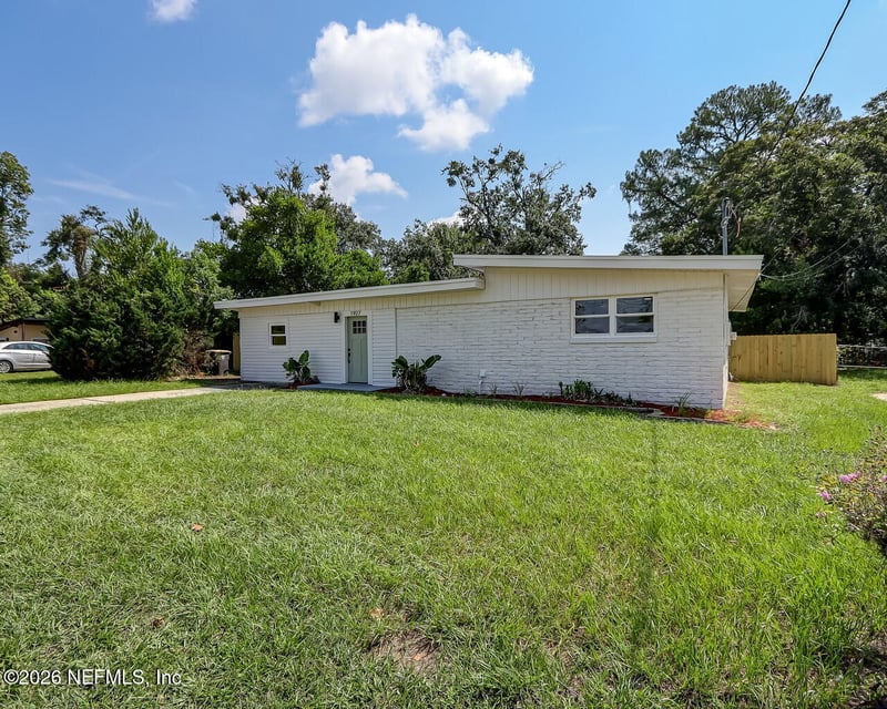 1927 Fouraker Rd, Jacksonville, FL 32210