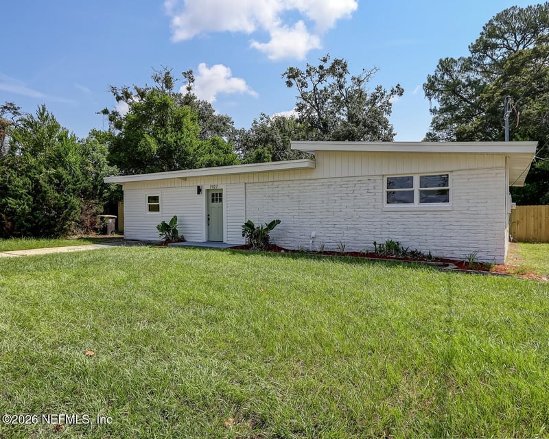 1927 Fouraker Rd, Jacksonville, FL 32210