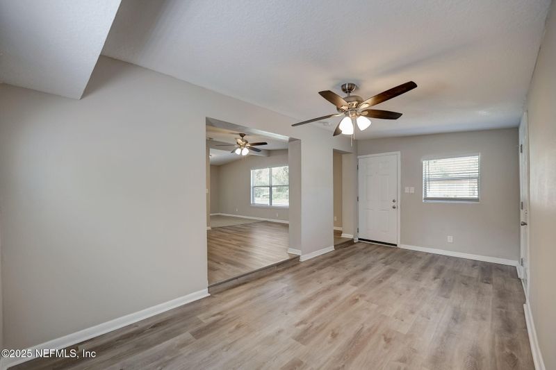 1929 Constant Dr, Jacksonville, FL 32210