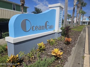 193 Oceangate Dr, Atlantic Beach, FL 32233