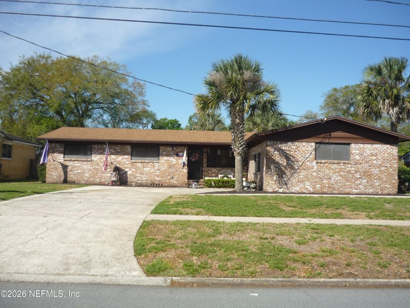 1932 Dalamon St, Jacksonville, FL 32211