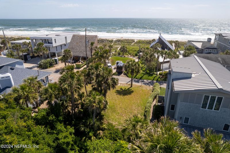 1940 Beach Ave, Atlantic Beach, FL 32233