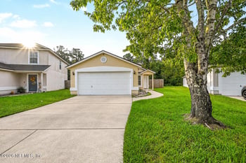 1949 Longneedle Ln, Middleburg, FL 32068