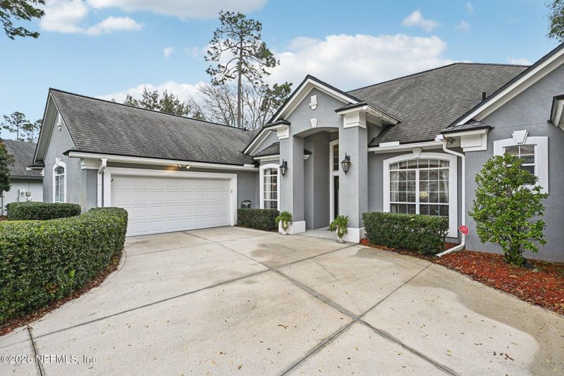 1957 Woodlake Dr, Fleming Island, FL 32003