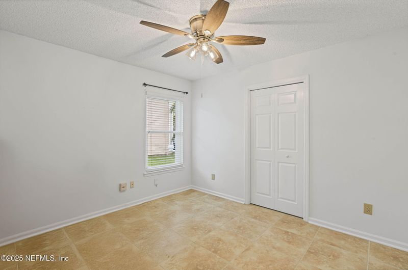 1960 Harbor Island Dr, Fleming Island, FL 32003