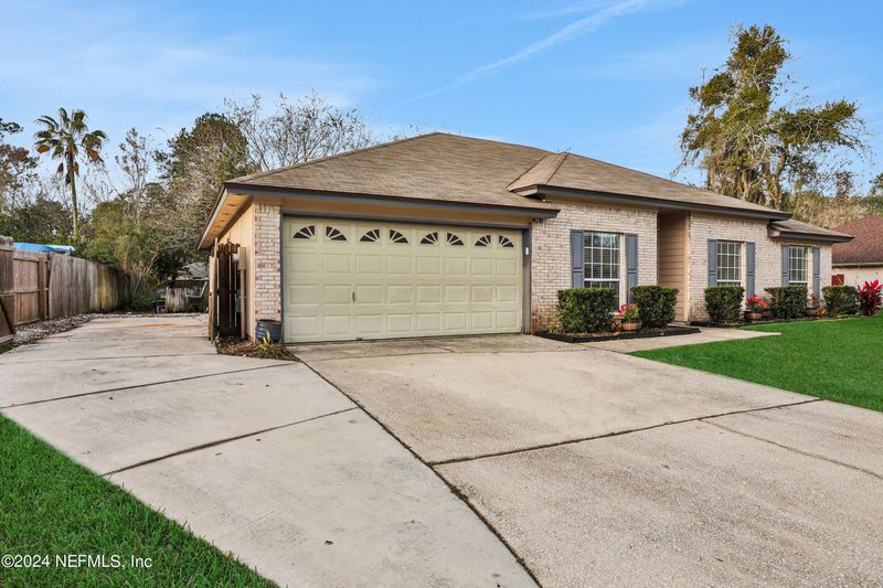 1961 Cedar River Ct, Fleming Island, FL 32003